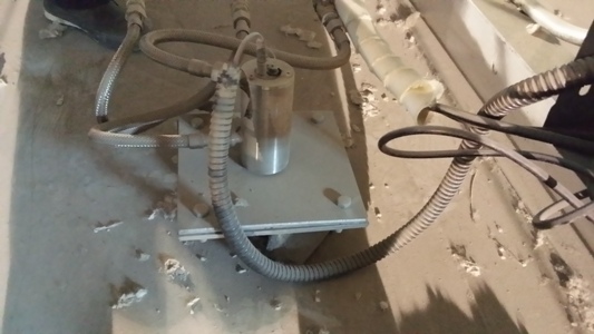 浮法退火窯A區(qū)紅外測(cè)溫儀DT40G